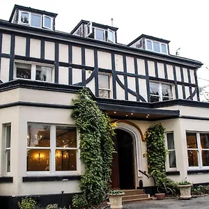 Brook Hall *** Childer Thornton